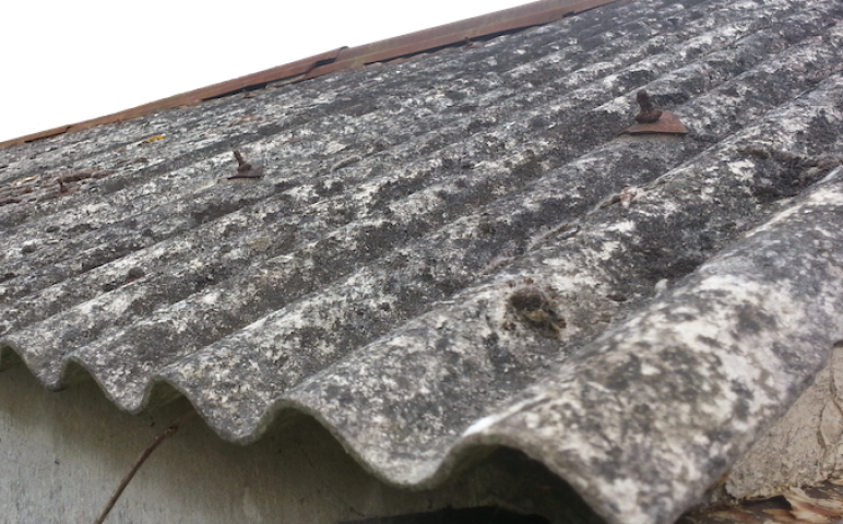 Wymień azbestowy dach za pieniądze z KPO 