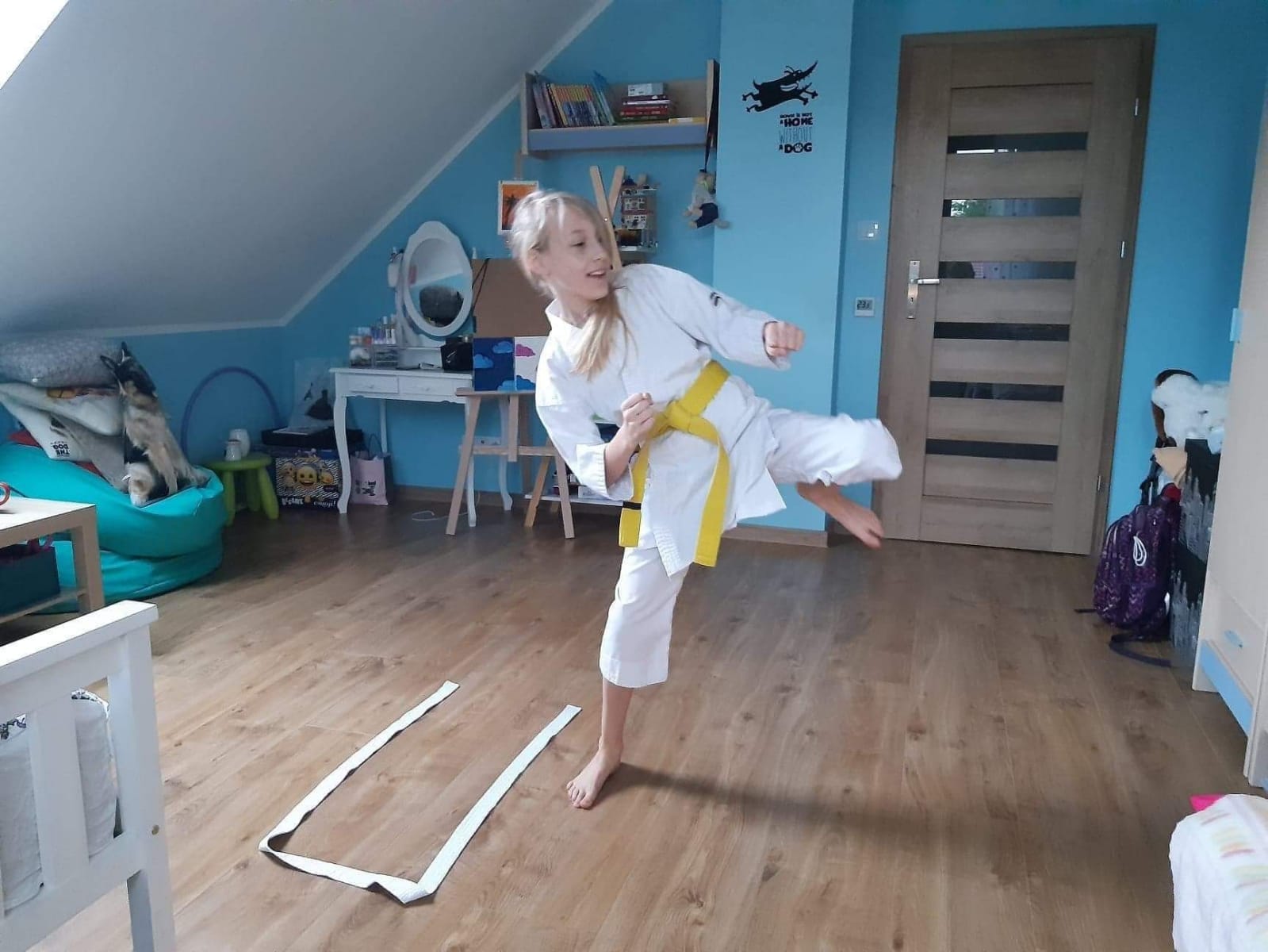 Trening karate w domowym zaciszu 