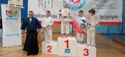 Kolejne medale dla chocianowskich karateków